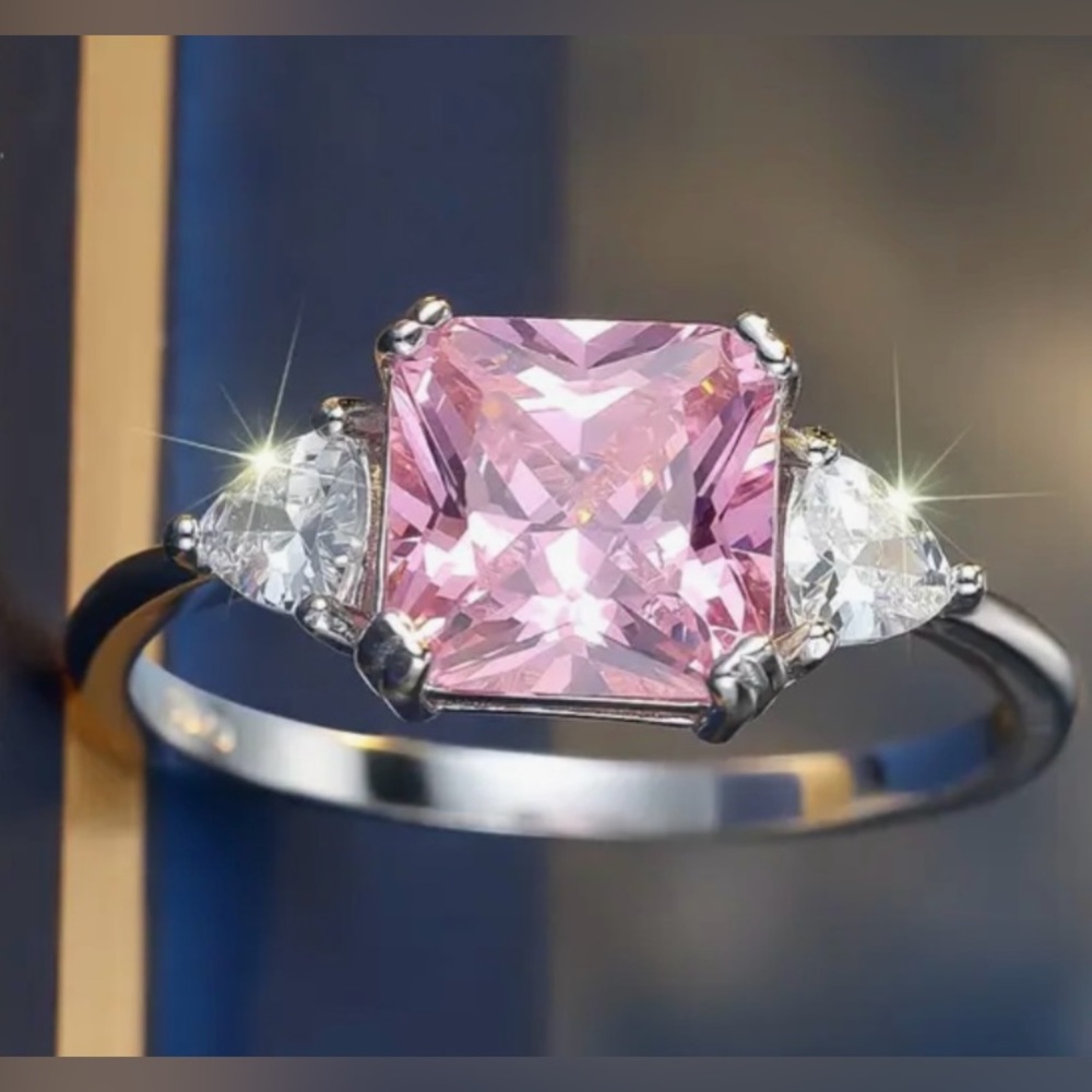 925 Sterling Silver Ring With Square Pink zirconia, size 7